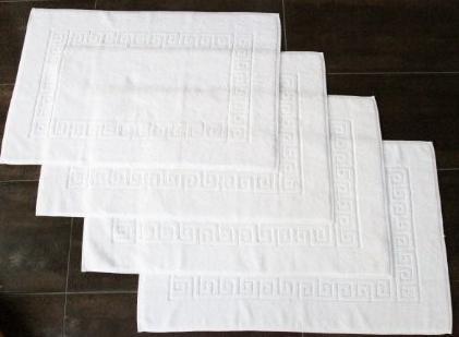 Khăn vuông trắng